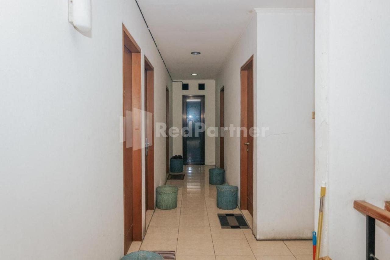 De Lugano Scbd Syariah Mitra Reddoorz 호텔 자카르타 외부 사진